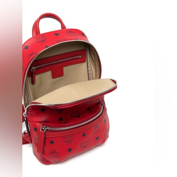 MCM Klassik Visetos Sling Bag - Picture 3 of 10